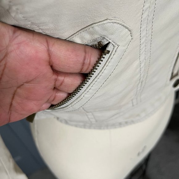 GBY GUESS Lite Grey Faux Leather Size Medium Waist Jacket - Picture 5 of 6